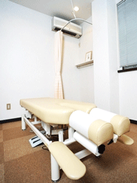 整体・カイロプラクティック・骨盤矯正ルームC